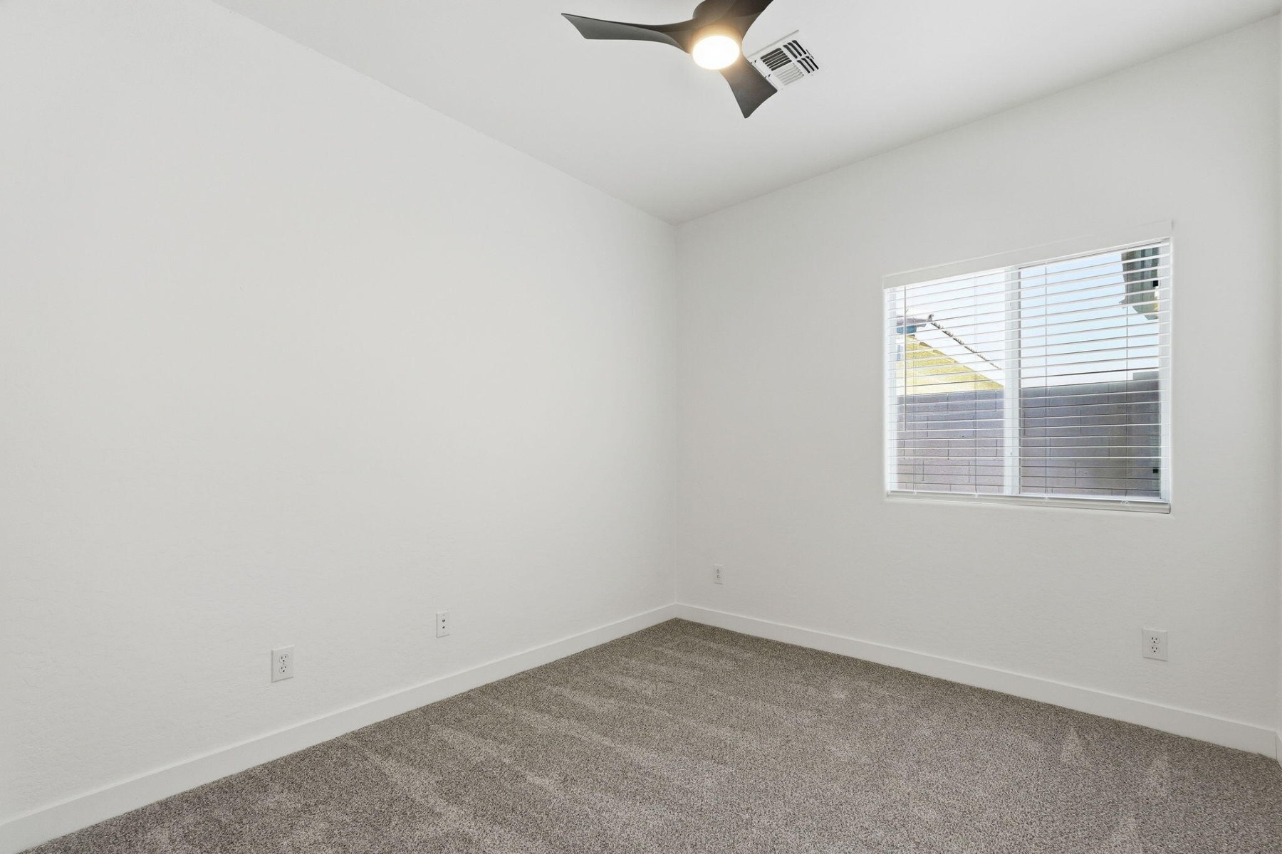  1850 E Del Rio Street  Gilbert, AZ - 物件實景