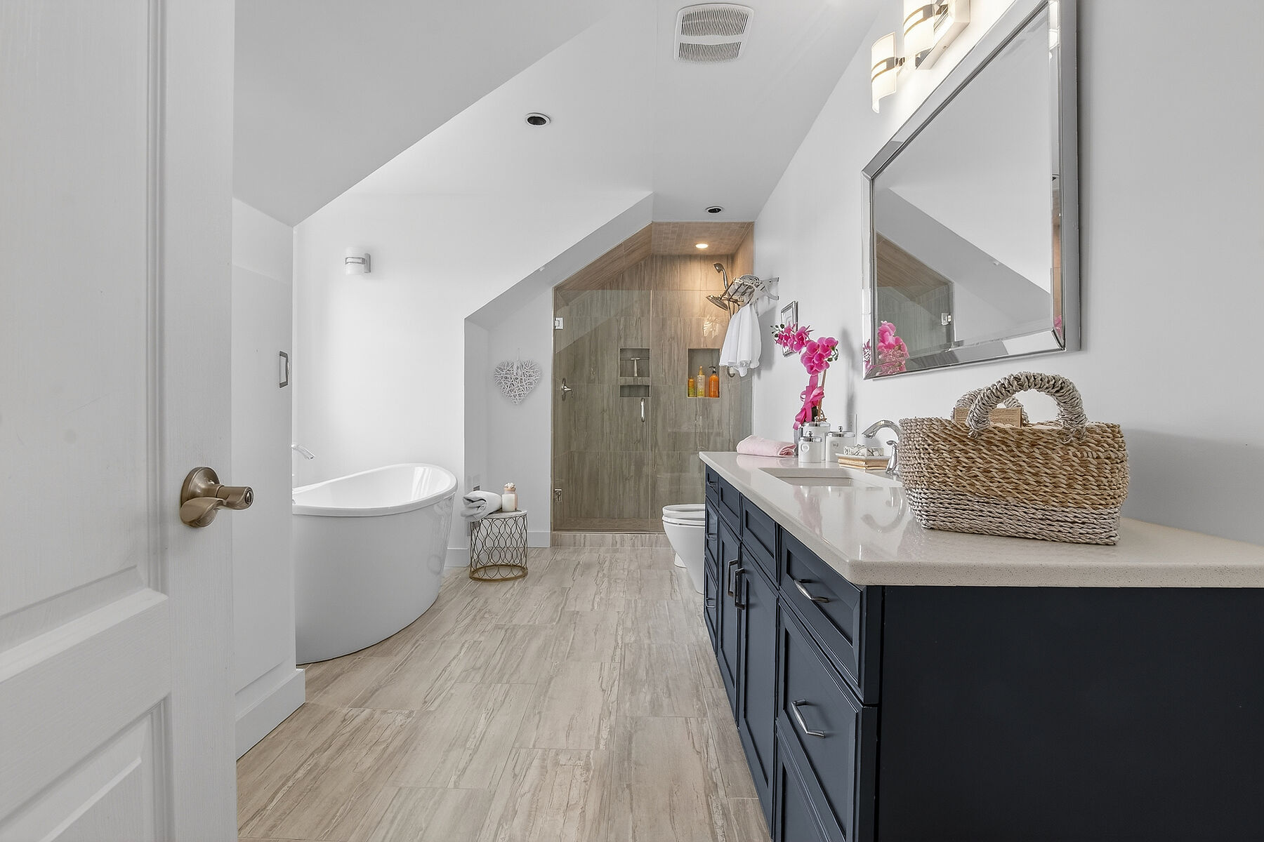  Ladysmith Bespoke Oceanfront - 物件實景