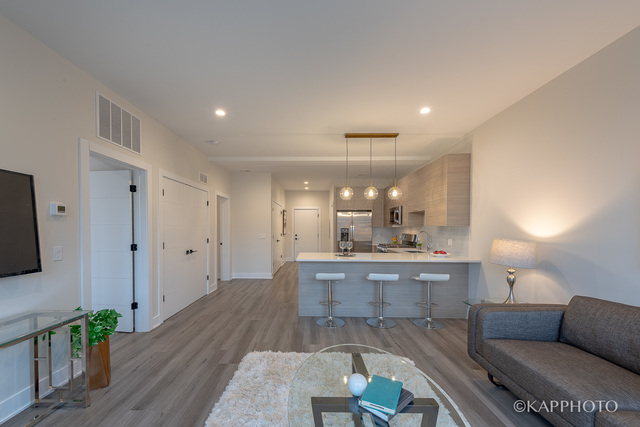 Chicago, Illinois, 60612, United States, 3 Bedrooms Bedrooms, ,2 BathroomsBathrooms,Residential,For Sale,1881356