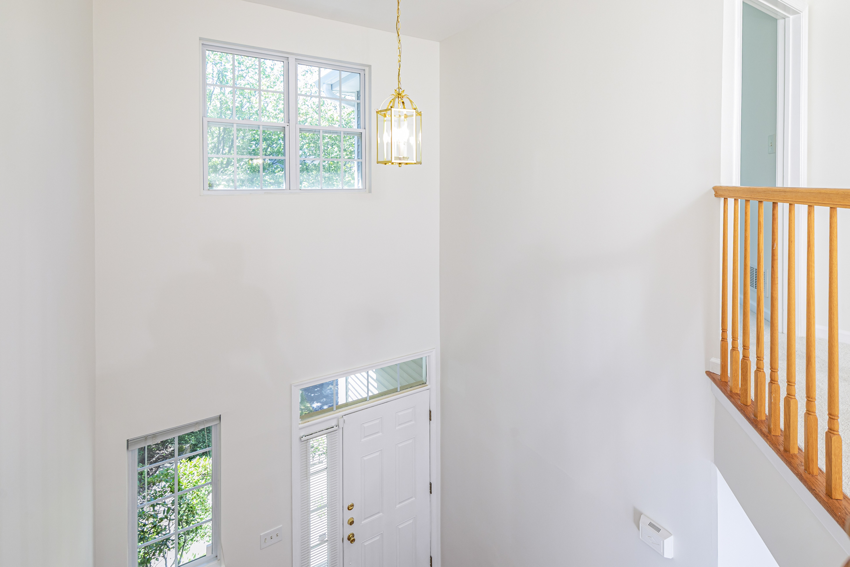  Contemporary Townhouse, Prime Location - 物件實景