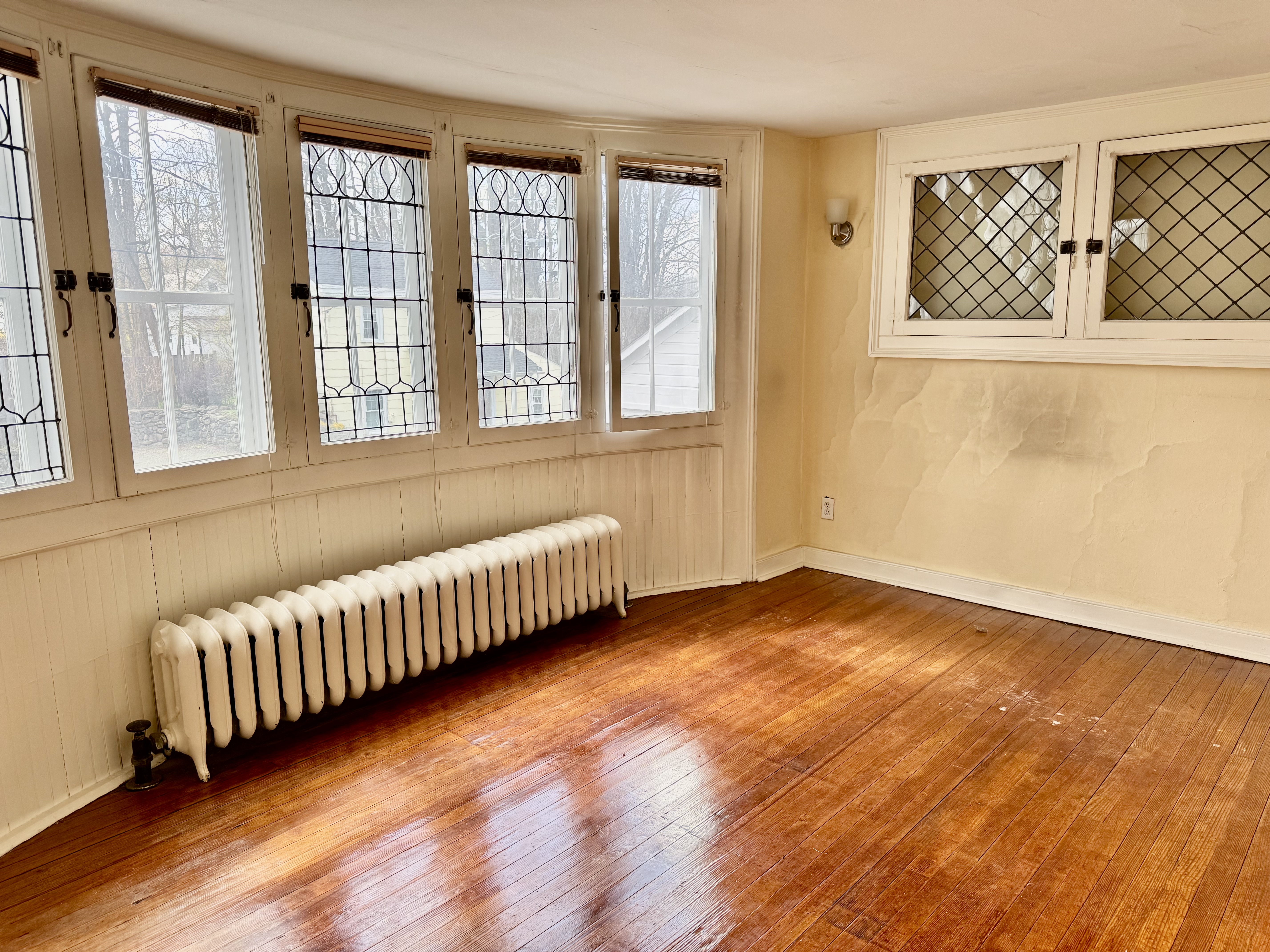 Montgomery, New York, 12549, United States, 4 Bedrooms Bedrooms, ,4 BathroomsBathrooms,Residential,For Sale,1886979