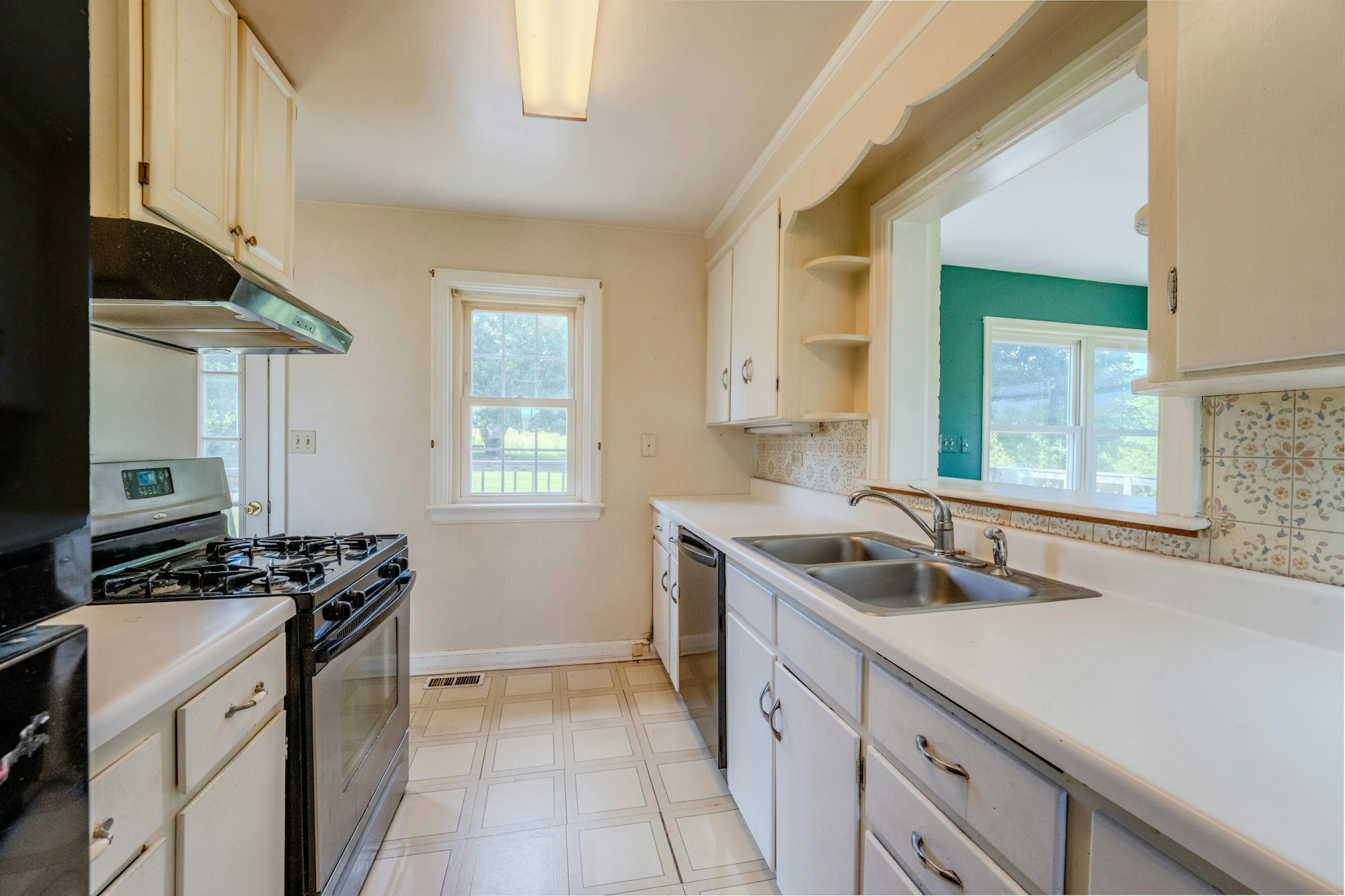  35339 Appalachian Trail Road, Round Hill, VA 20141 - 物件實景