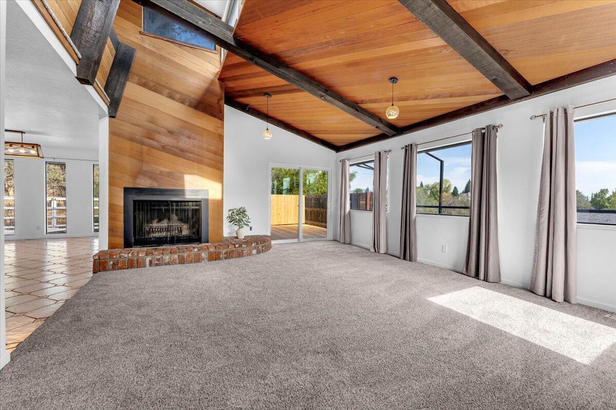 Redding, California, 96001, United States, 4 Bedrooms Bedrooms, ,3 BathroomsBathrooms,Residential,For Sale,1948468