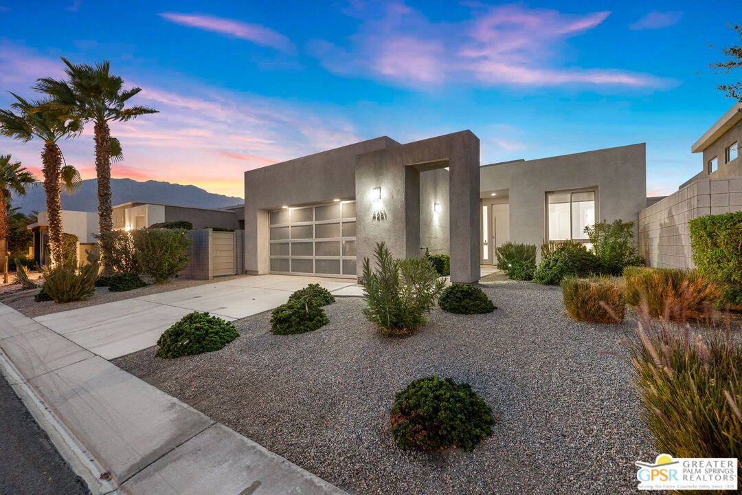 Palm Springs, California, 92262, United States, 3 Bedrooms Bedrooms, ,3 BathroomsBathrooms,Residential,For Sale,1927236
