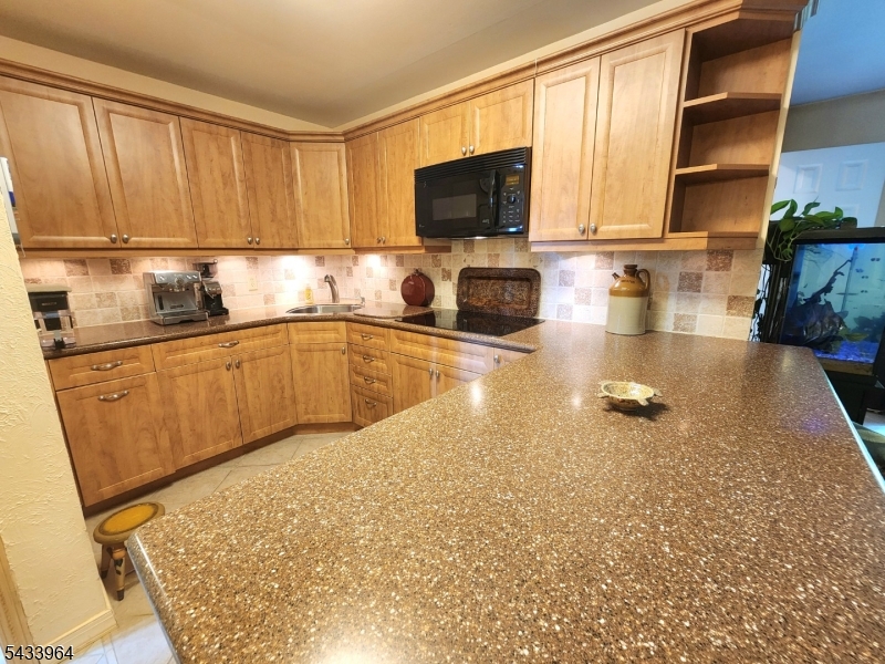Montville Twp., New Jersey, 07082-1432, United States, 5 Bedrooms Bedrooms, ,3 BathroomsBathrooms,Residential,For Sale,2048009