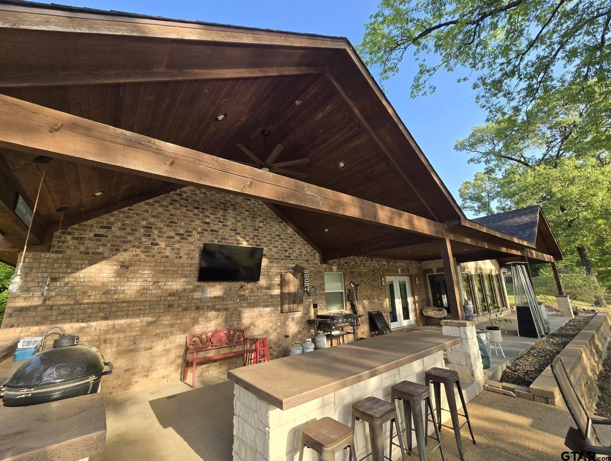 Hughes Springs, Texas, 75656, United States, 4 Bedrooms Bedrooms, ,3 BathroomsBathrooms,Residential,For Sale,1974783