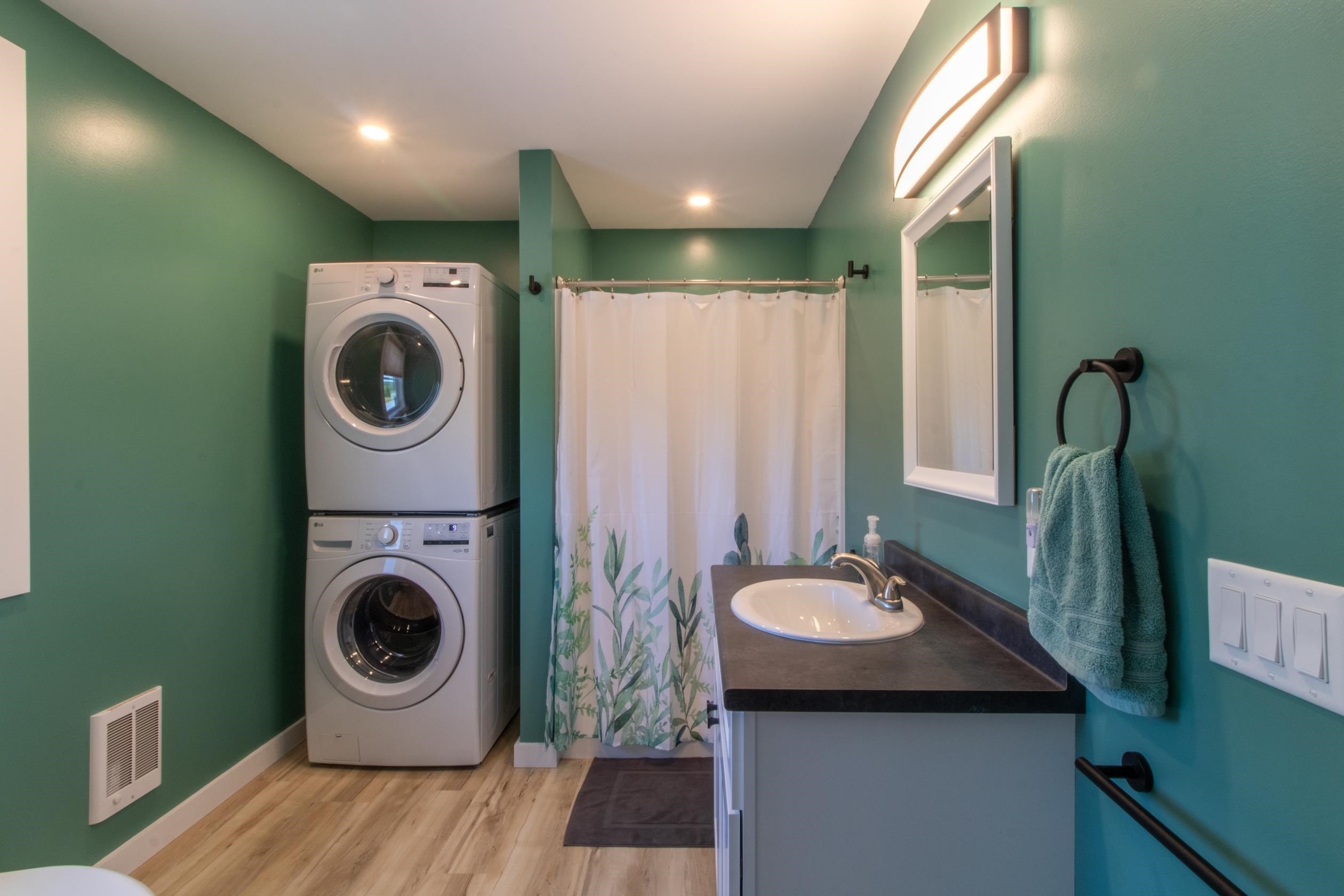 Charleston, Vermont, 05872, United States, 3 Bedrooms Bedrooms, ,1 BathroomBathrooms,Residential,For Sale,1937132