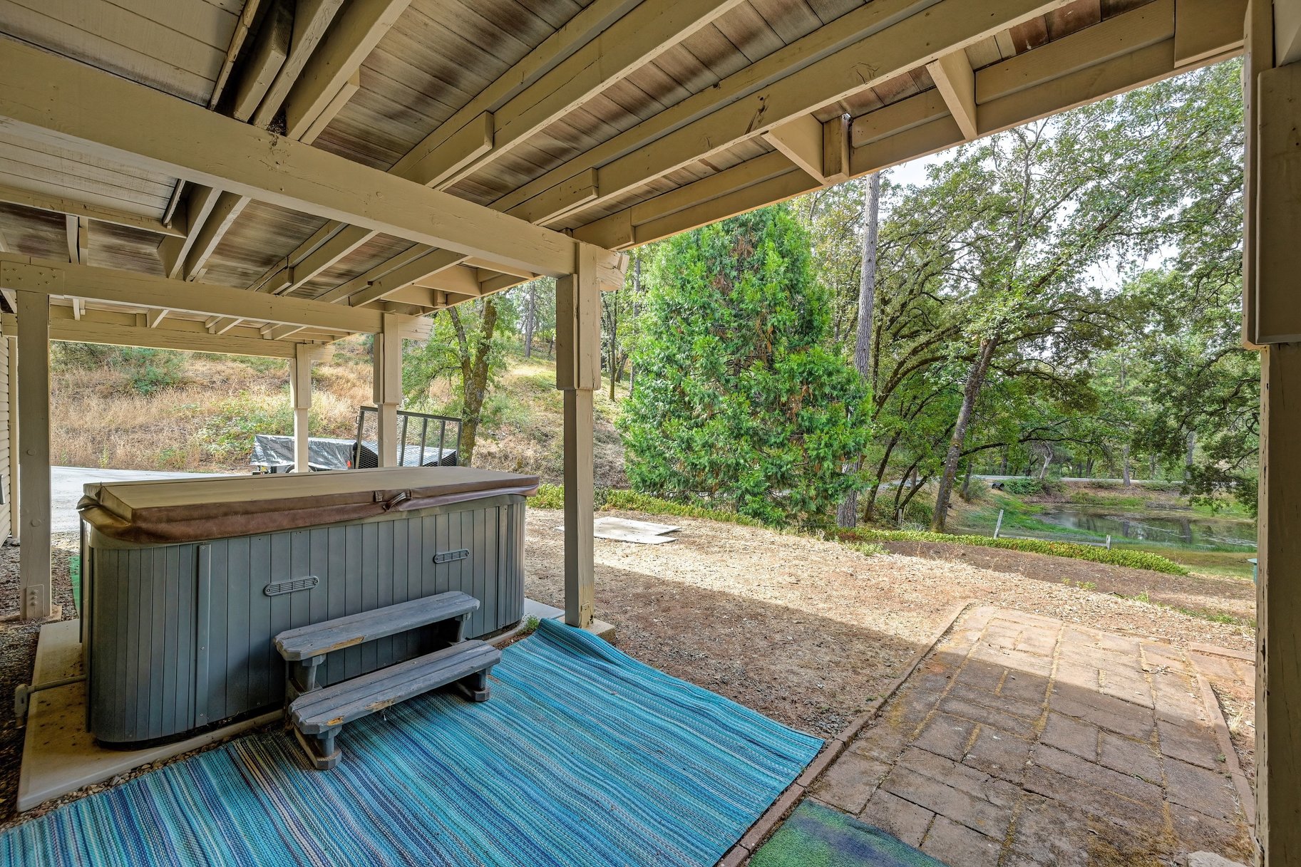  Spacious Grass Valley Country Property, 5 acres, shop and pond - 物件實景