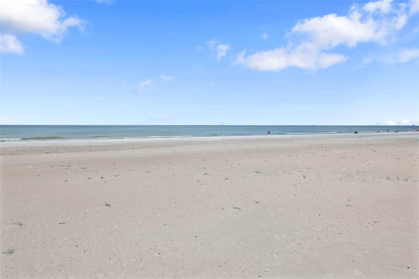 Redington Shores, Florida, 33708, United States, 2 Bedrooms Bedrooms, ,2 BathroomsBathrooms,Residential,For Sale,1979390