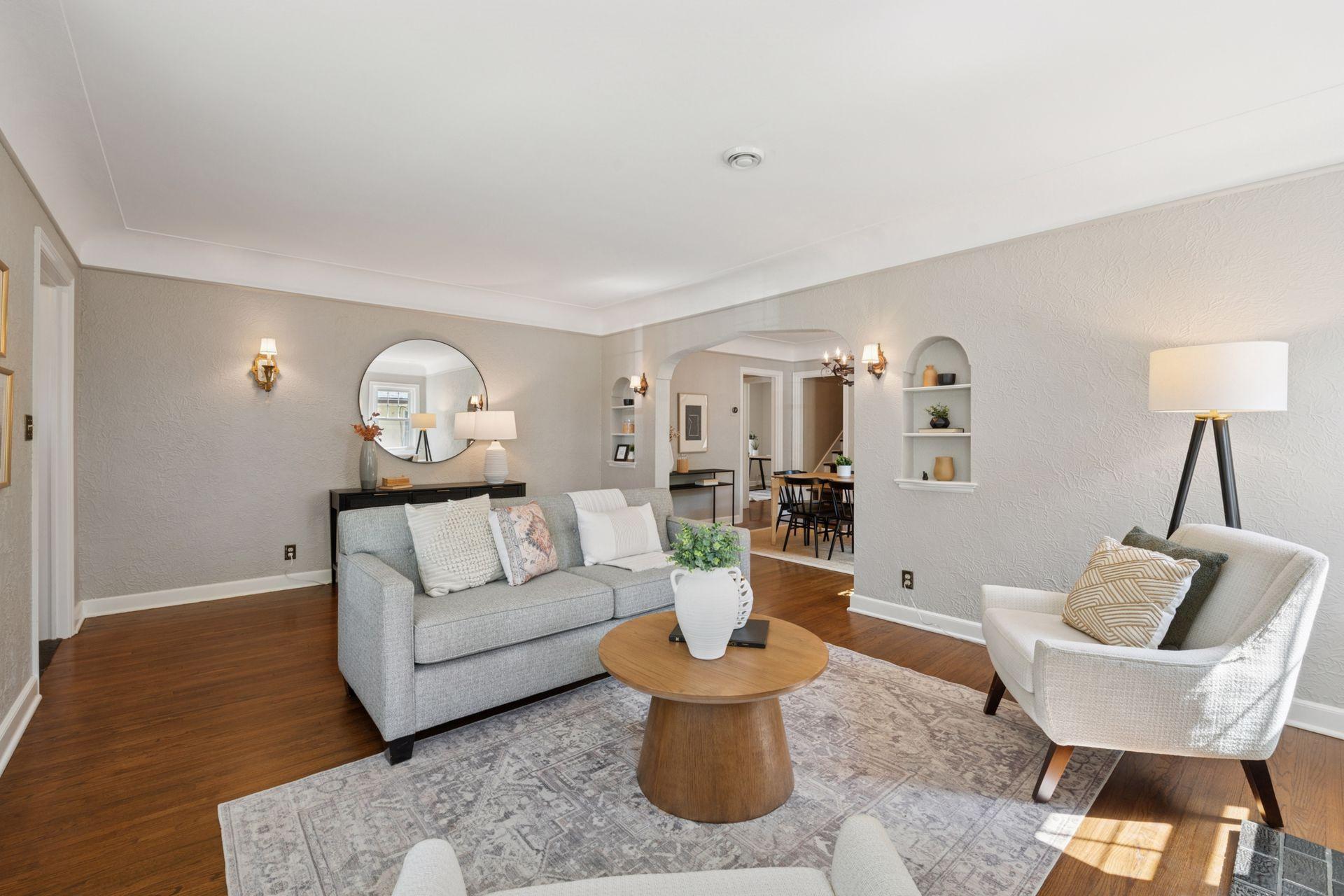 Minneapolis, Minnesota, 55410, United States, 4 Bedrooms Bedrooms, ,1 BathroomBathrooms,Residential,For Sale,1939161