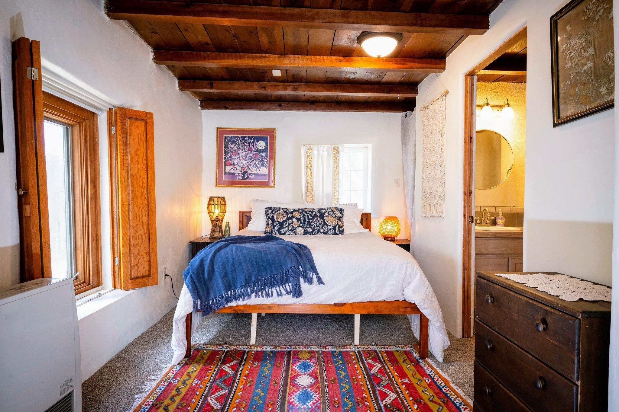 Ranchos De Taos, New Mexico, 87557, United States, 3 Bedrooms Bedrooms, ,3 BathroomsBathrooms,Residential,For Sale,1688394