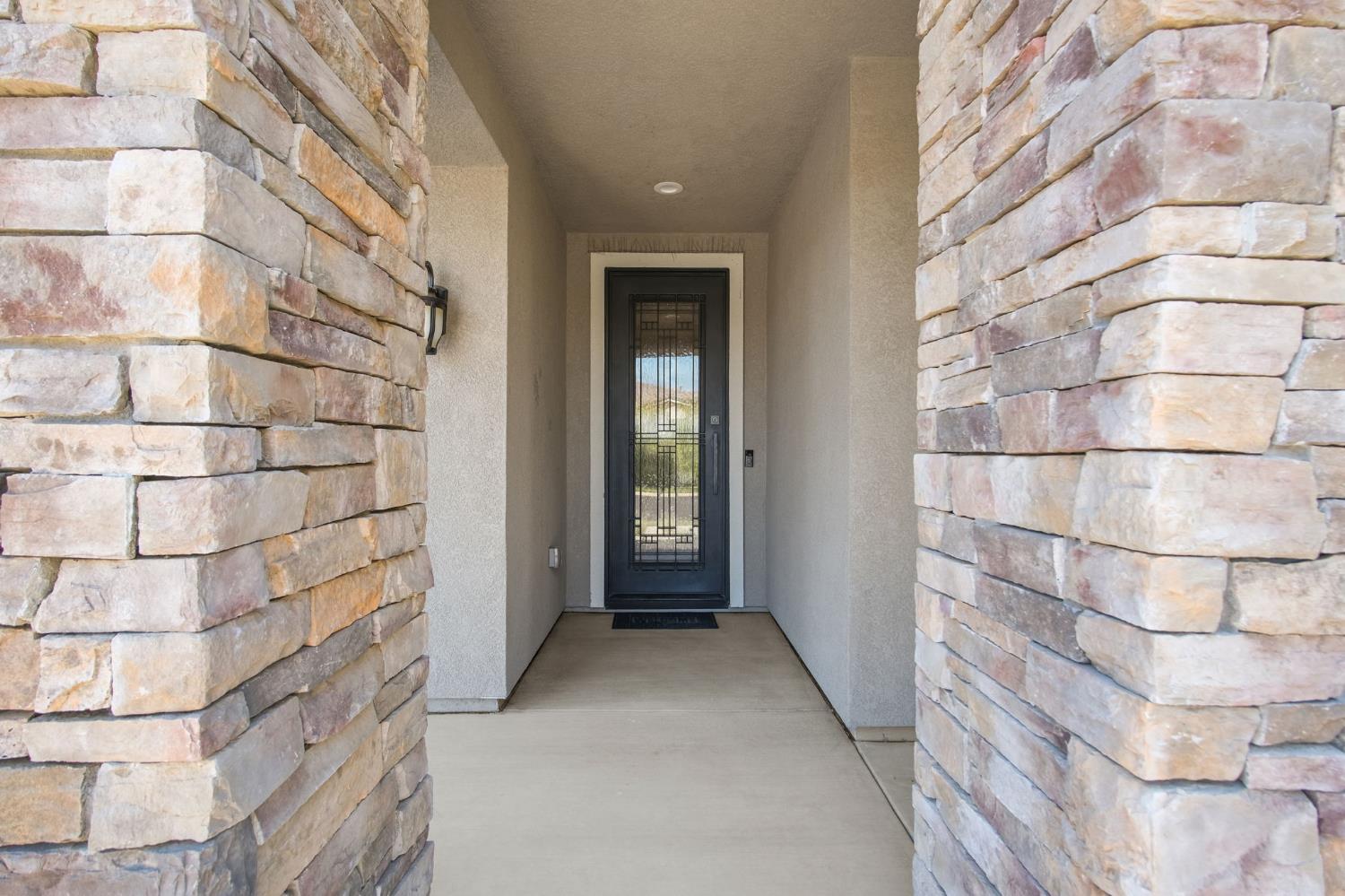 Oakdale, California, 95361, United States, 3 Bedrooms Bedrooms, ,2 BathroomsBathrooms,Residential,For Sale,1985752