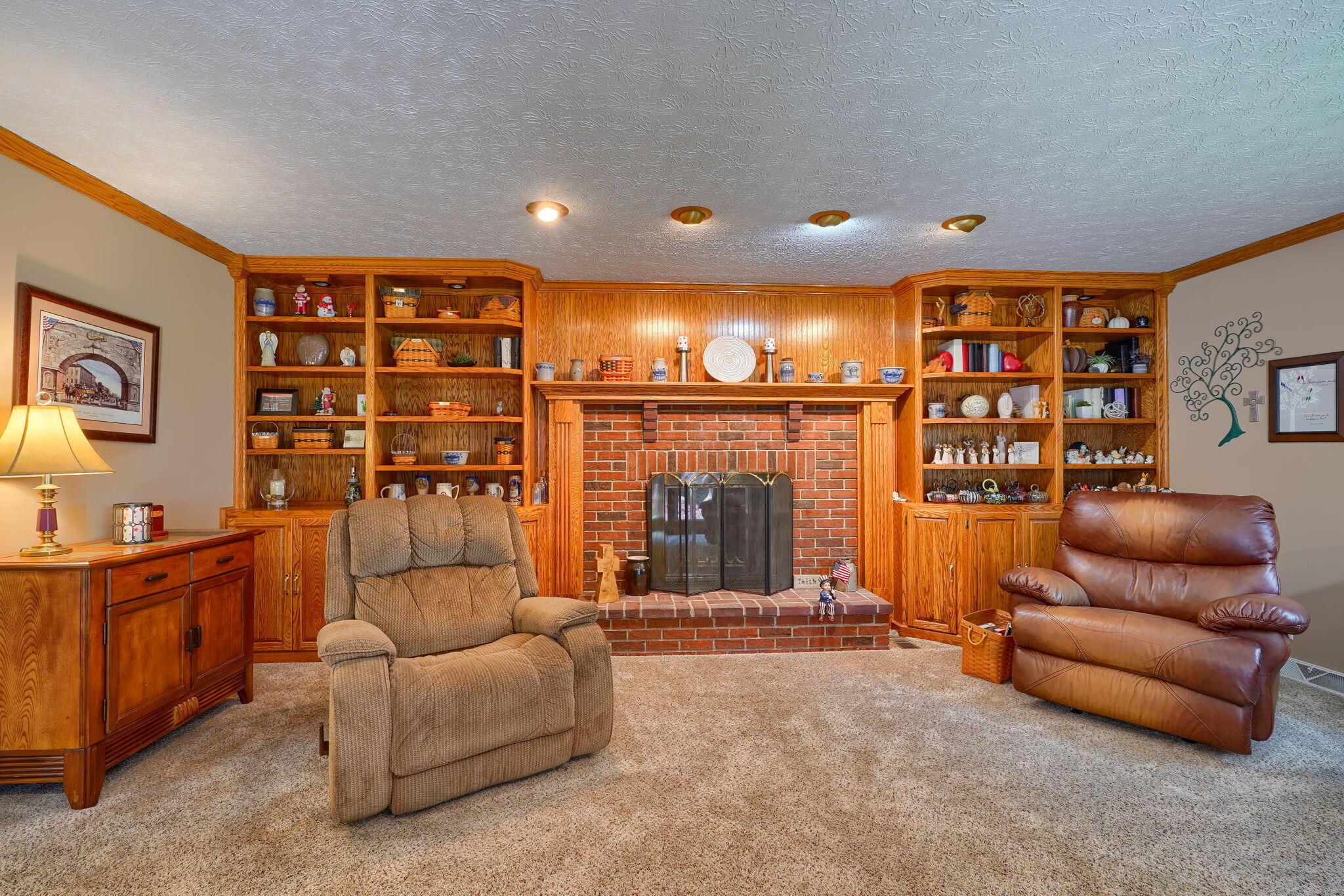 Circleville, Ohio, 43113, United States, 3 Bedrooms Bedrooms, ,3 BathroomsBathrooms,Residential,For Sale,1892160