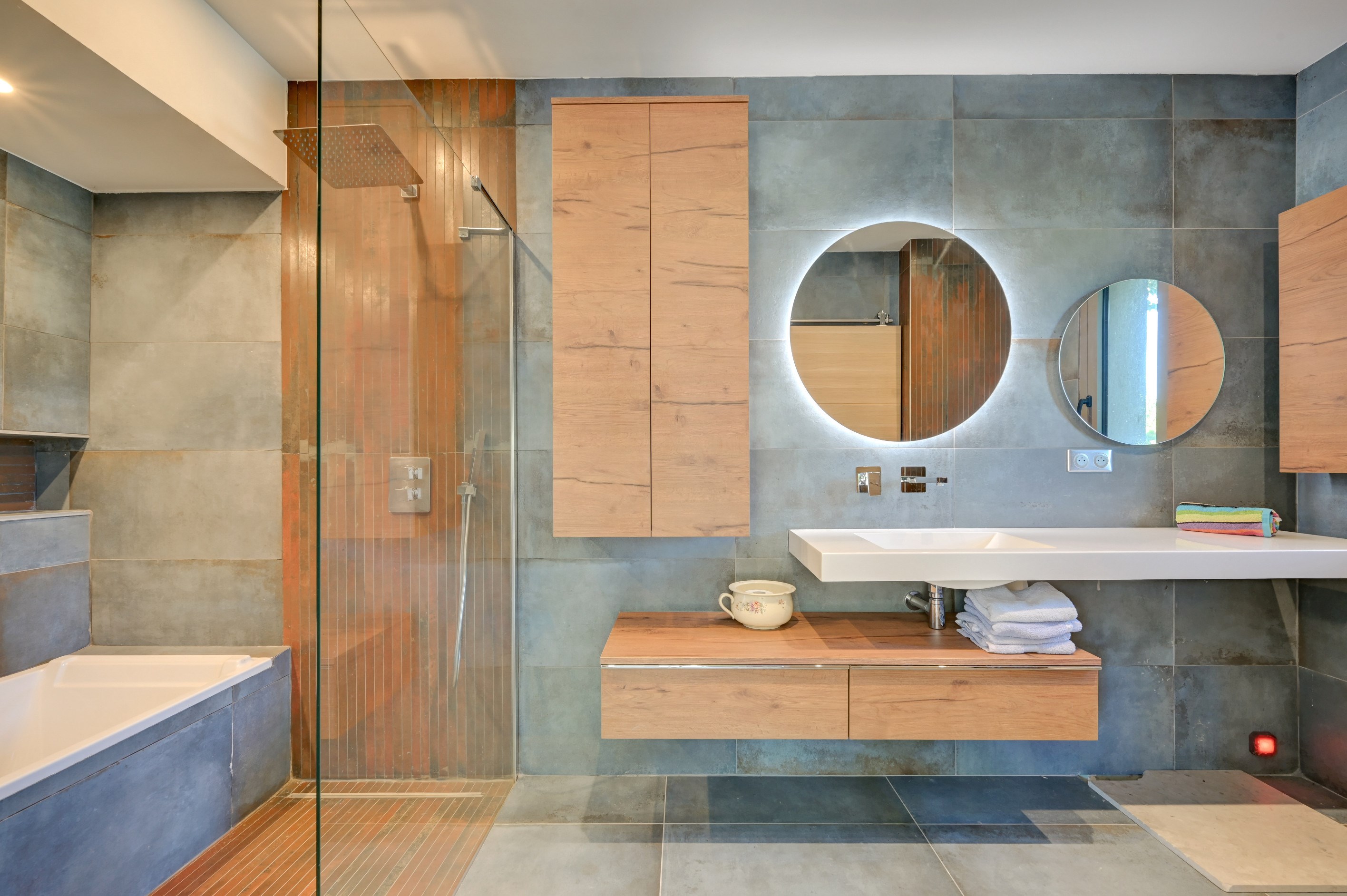  460 m² Contemporary Villa  Landscaped Grounds  Pool & Jacuzzi  Near Aix-en-P… - 物件實景