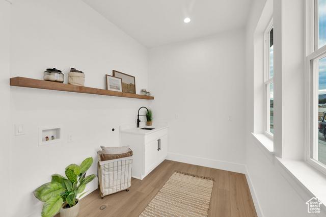 Riverton, Utah, 84065, United States, 7 Bedrooms Bedrooms, ,4 BathroomsBathrooms,Residential,For Sale,1977037