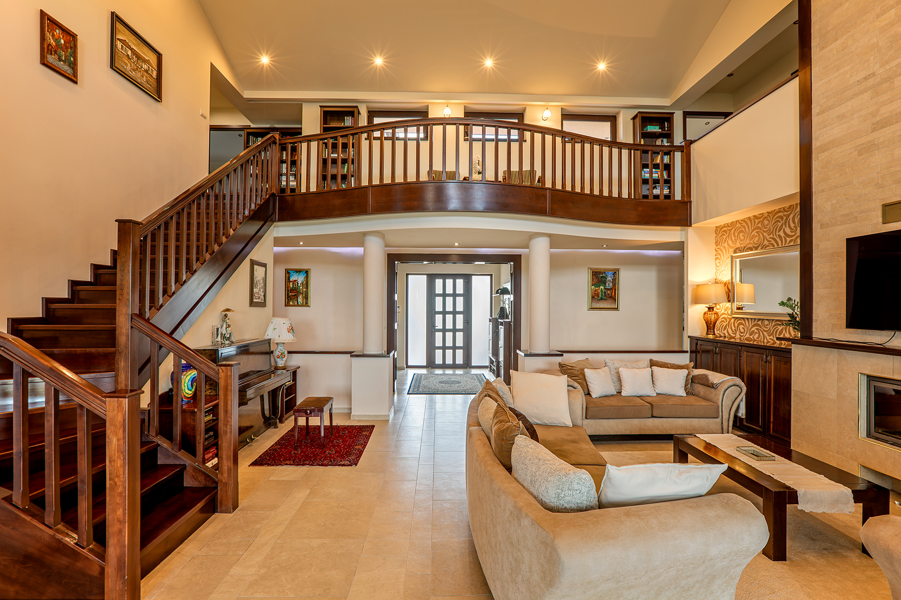  Exceptional waterfront family residence on Lake Velence - 物件實景