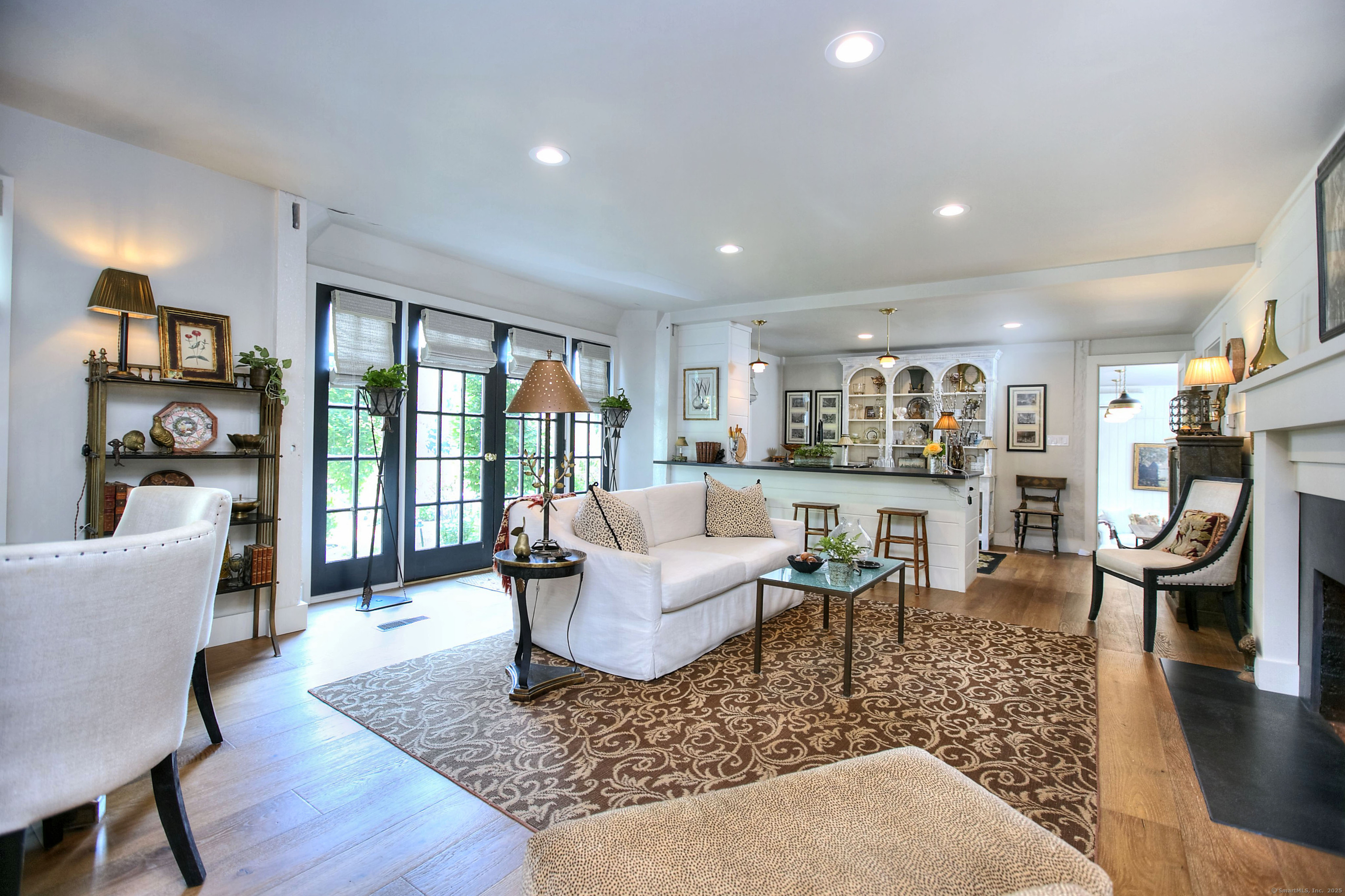 Fairfield, Connecticut, 06824, United States, 5 Bedrooms Bedrooms, ,5 BathroomsBathrooms,Residential,For Sale,1942139