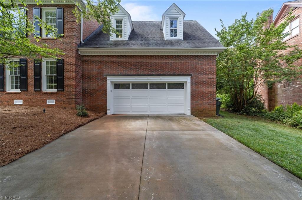 Greensboro, North Carolina, 27410, United States, 4 Bedrooms Bedrooms, ,3 BathroomsBathrooms,Residential,For Sale,1865438