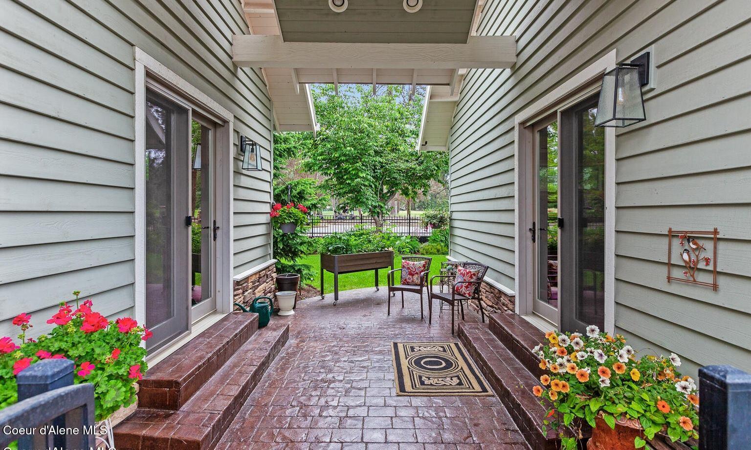 Hayden Lake, Idaho, 83835, United States, 4 Bedrooms Bedrooms, ,5 BathroomsBathrooms,Residential,For Sale,1990464