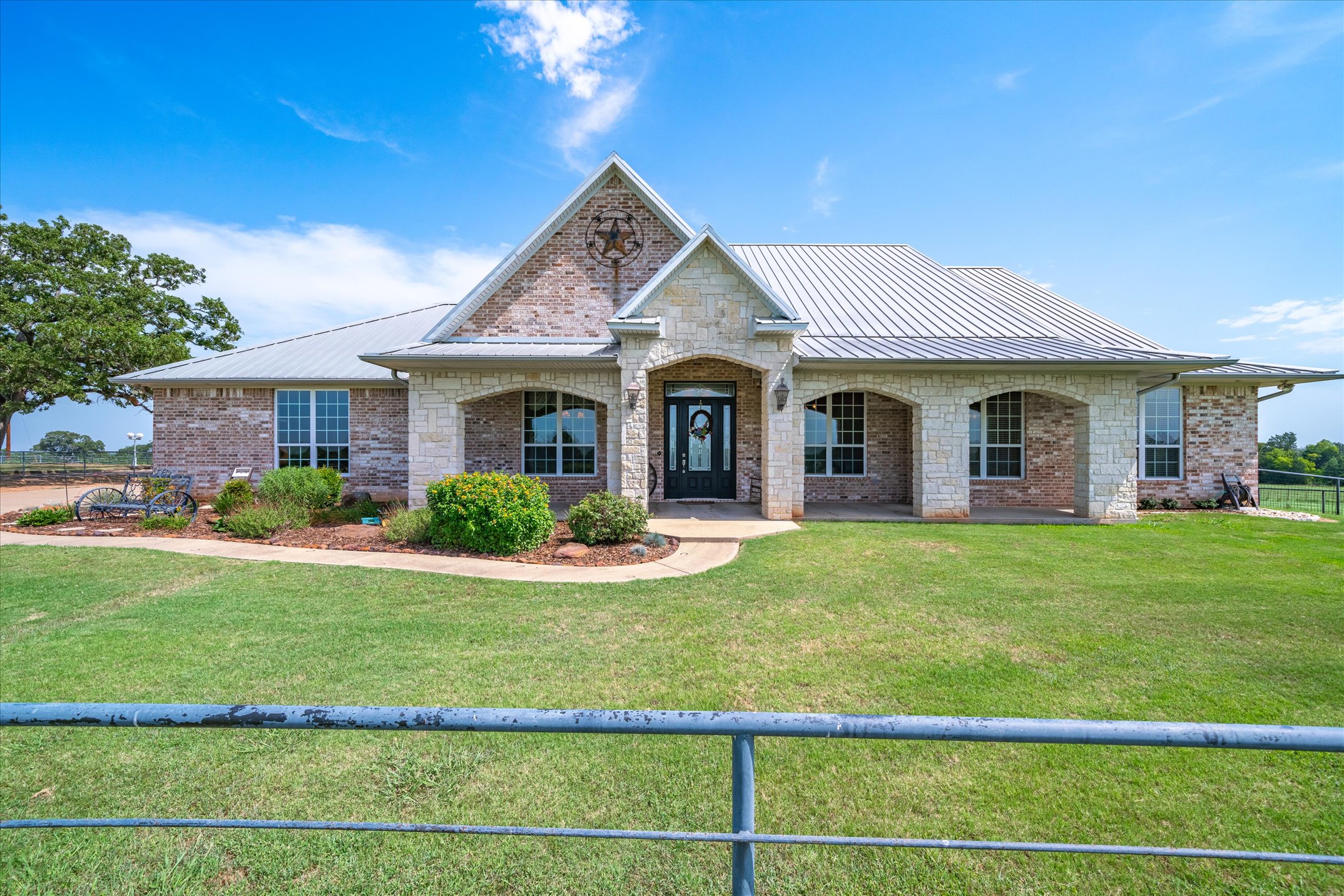 9208 FM 17, Grand Saline, Texas, 75140, United States, 5 Bedrooms Bedrooms, ,6 BathroomsBathrooms,Residential,For Sale,9208 FM 17,1317594
