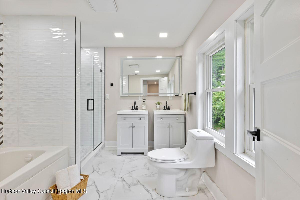 Woodstock, New York, 12498, United States, 4 Bedrooms Bedrooms, ,3 BathroomsBathrooms,Residential,For Sale,1991084