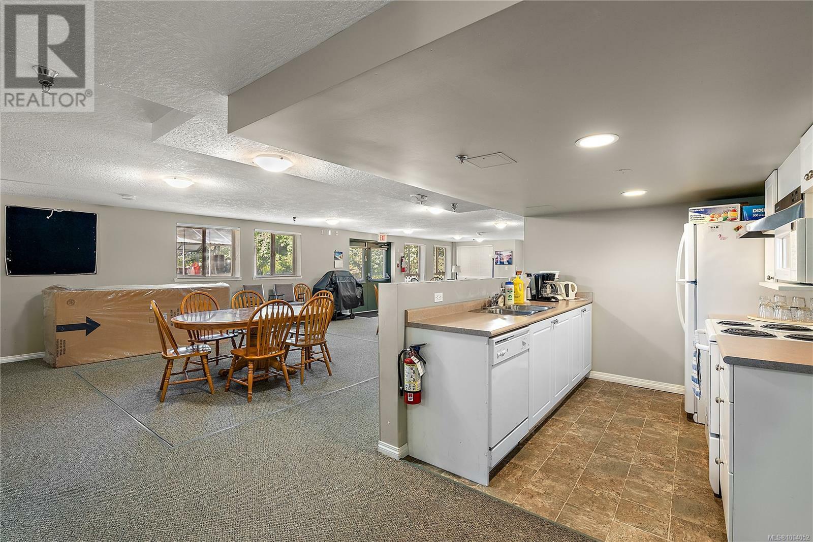 VIEW ROYAL, British Columbia, V9A 7M7, CA, 2 Bedrooms Bedrooms, ,2 BathroomsBathrooms,Residential,For Sale,1874084