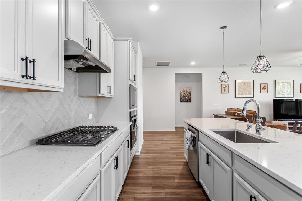Anna, Texas, 75409, United States, 5 Bedrooms Bedrooms, ,3 BathroomsBathrooms,Residential,For Sale,1896421