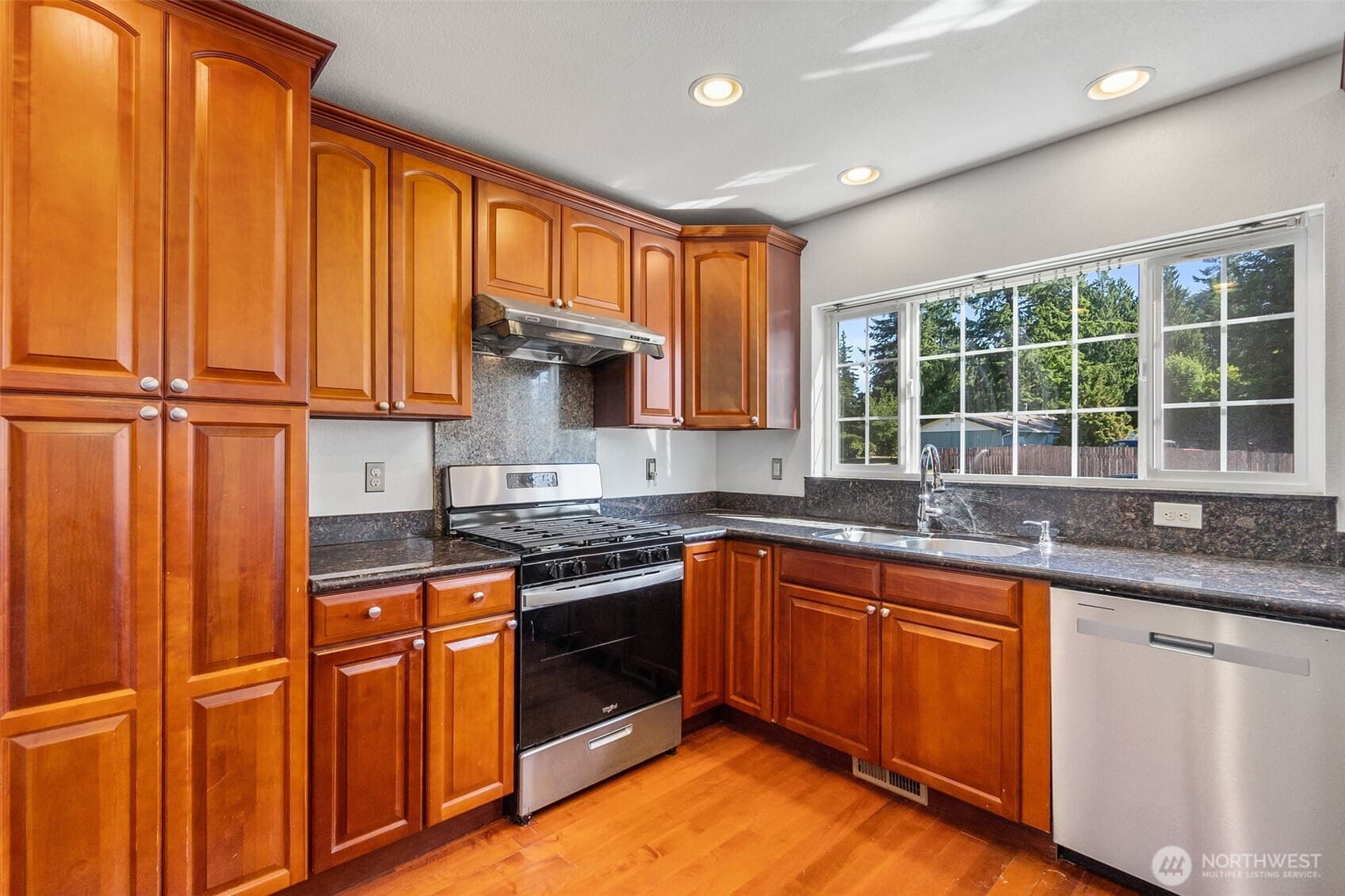 Olympia, Washington, 98512, United States, 2 Bedrooms Bedrooms, ,1 BathroomBathrooms,Residential,For Sale,1885373
