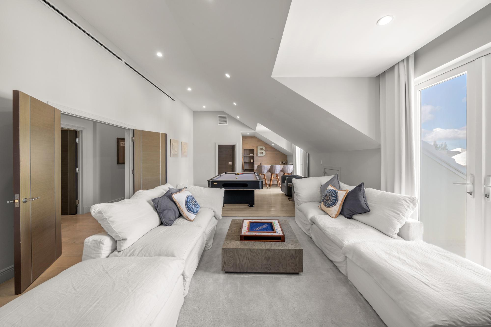 Palm Cay, Nassau / New Providence, New Providence, BS, 5 Bedrooms Bedrooms, ,5 BathroomsBathrooms,Residential,For Sale,1991755