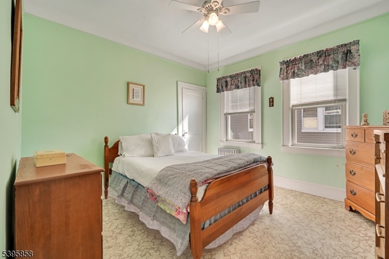 Hillside Twp., New Jersey, 07205, United States, 4 Bedrooms Bedrooms, ,2 BathroomsBathrooms,Residential,For Sale,1989487