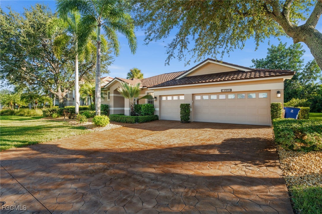 Fort Myers, Florida, 33912, United States, 4 Bedrooms Bedrooms, ,3 BathroomsBathrooms,Residential,For Sale,1986131