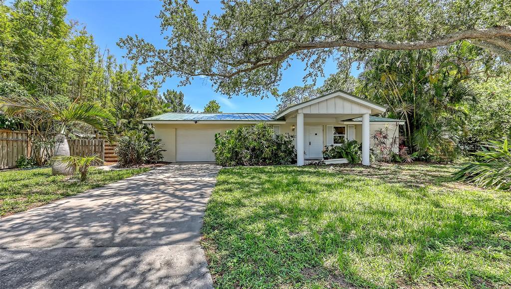 Sarasota, Florida, 34234, United States, 2 Bedrooms Bedrooms, ,2 BathroomsBathrooms,Residential,For Sale,1875494