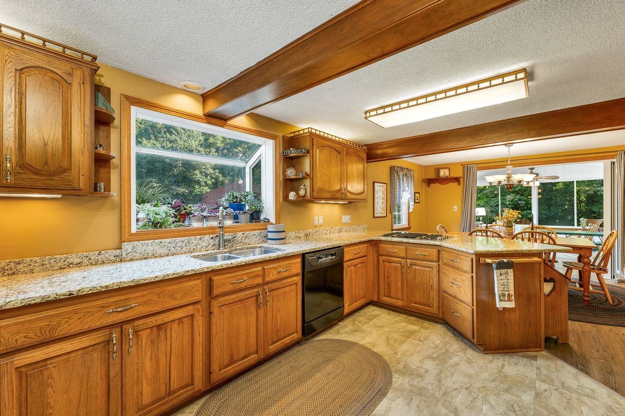 Thornton, New Hampshire, 03285, United States, 4 Bedrooms Bedrooms, ,1 BathroomBathrooms,Residential,For Sale,1940413