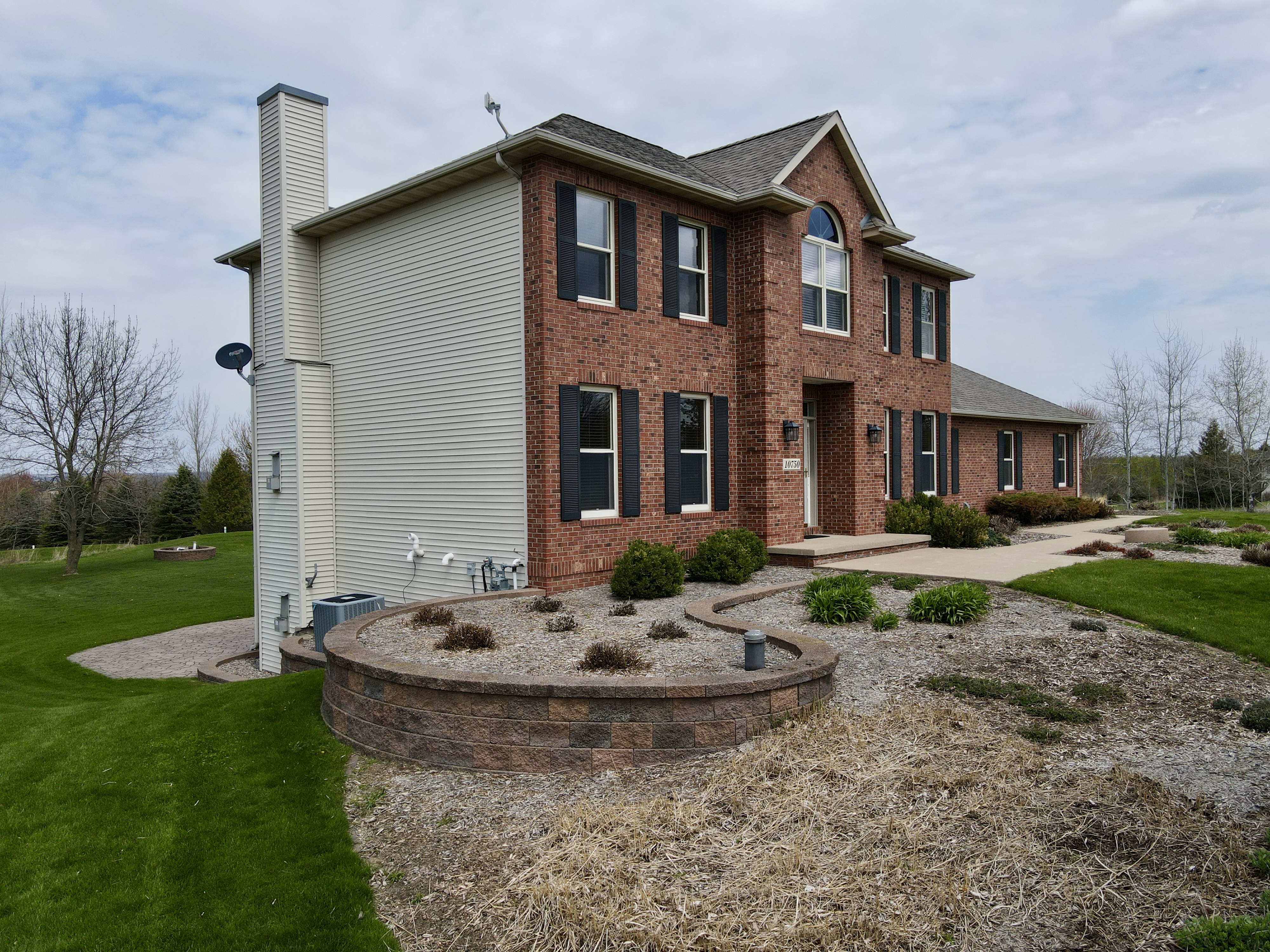 Wausau, Wisconsin, 54401, United States, 4 Bedrooms Bedrooms, ,4 BathroomsBathrooms,Residential,For Sale,2030835