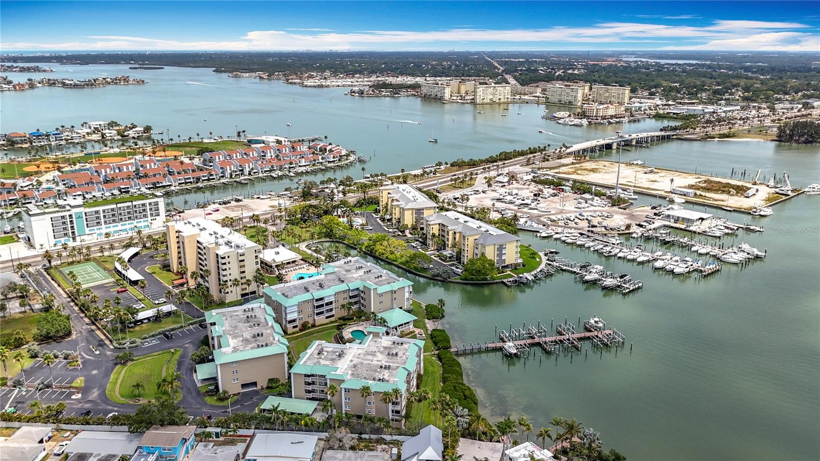 Madeira Beach, Florida, 33708, United States, 2 Bedrooms Bedrooms, ,2 BathroomsBathrooms,Residential,For Sale,1981210