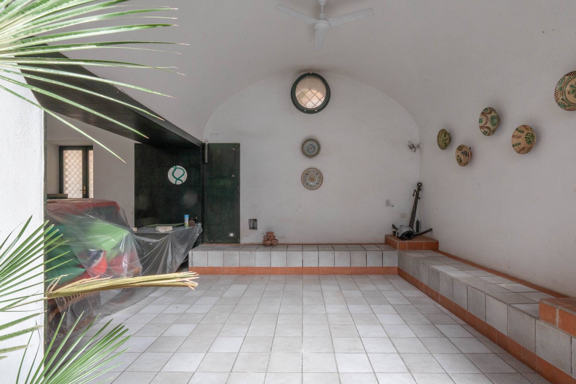 piazza seiano, Vico Equense, Napoli, 80069, IT, 4 Bedrooms Bedrooms, ,4 BathroomsBathrooms,Residential,For Sale,piazza seiano,1629621