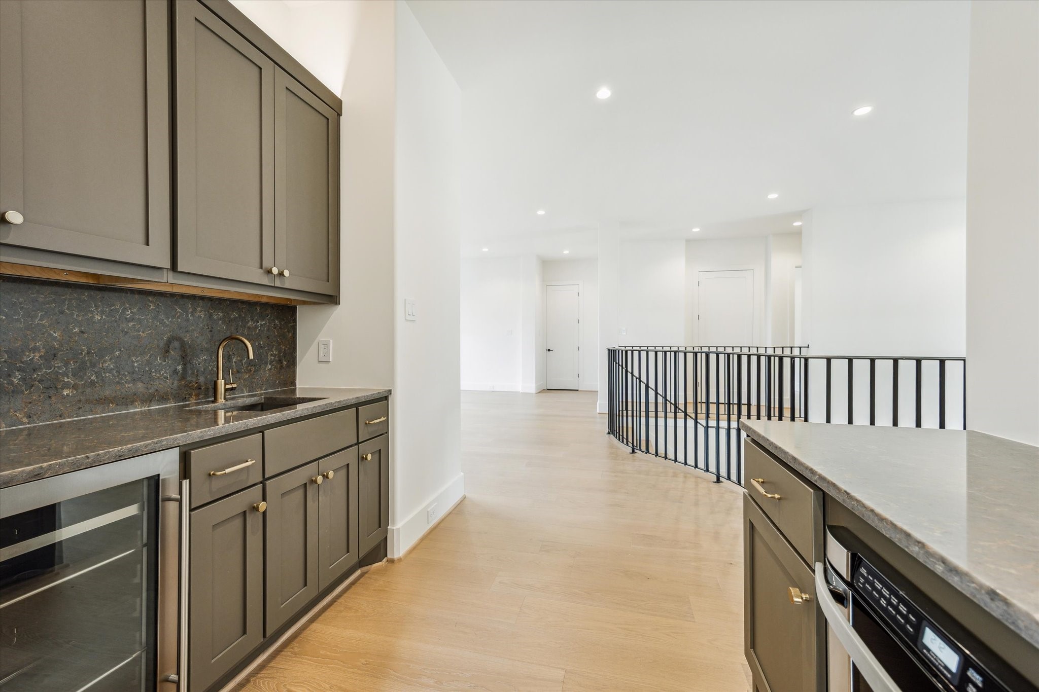  4914 Wigton Drive - 物件實景