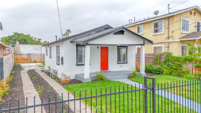 Los Angeles, California, 90002, United States, 3 Bedrooms Bedrooms, ,1 BathroomBathrooms,Residential,For Sale,1937405