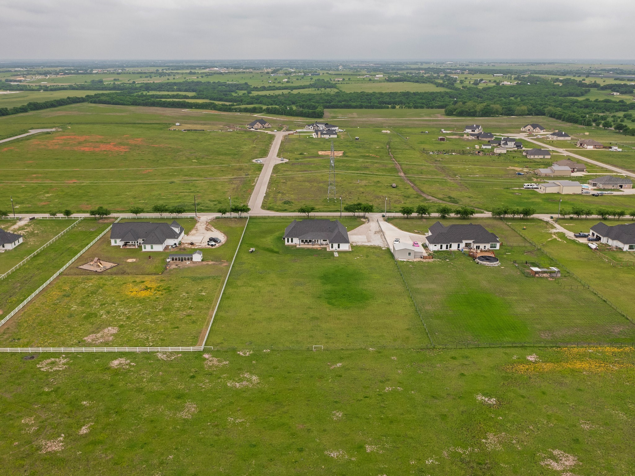 Krum, Texas, 76249, United States, 5 Bedrooms Bedrooms, ,4 BathroomsBathrooms,Residential,For Sale,1795131