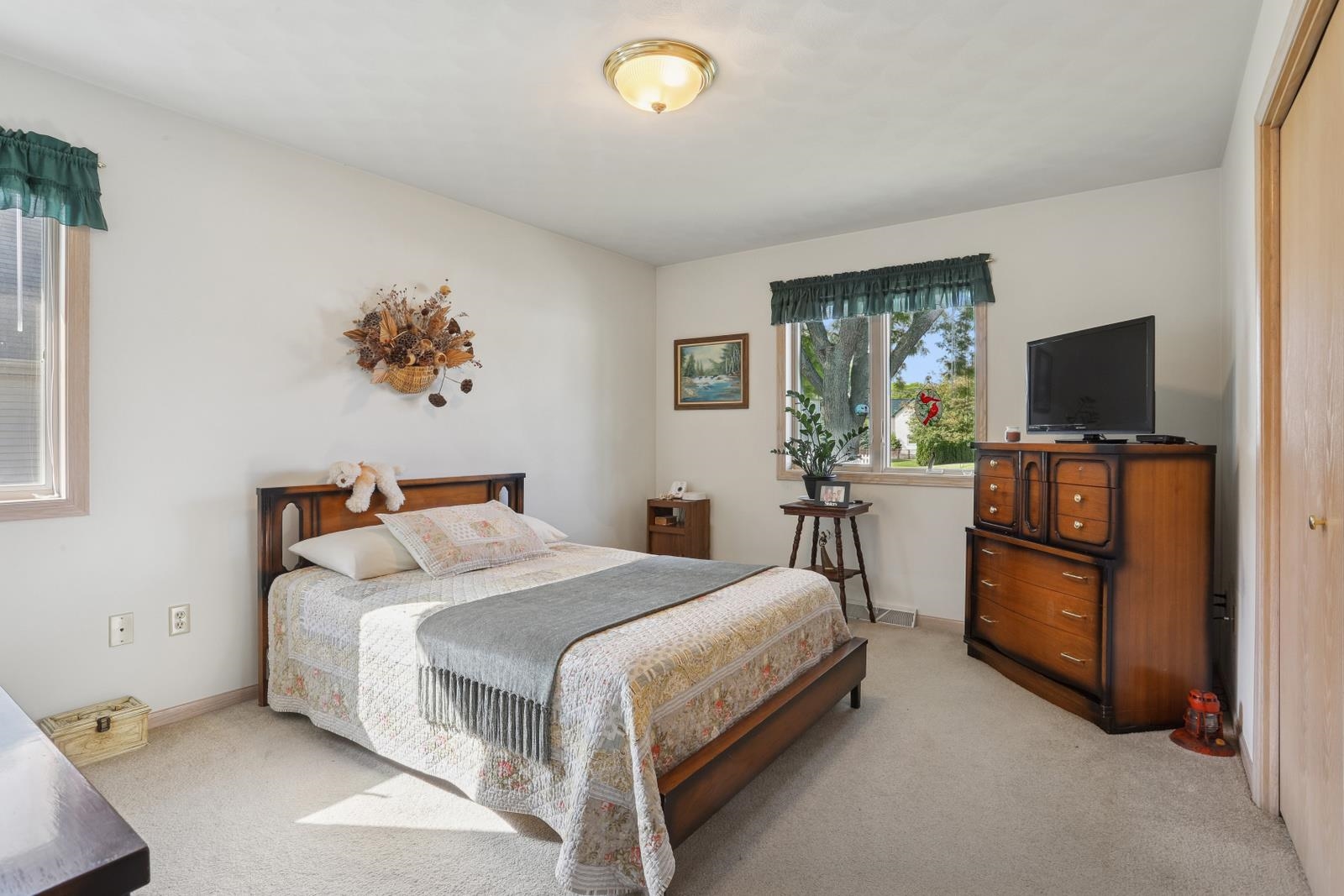 BRILLION, Wisconsin, 54110, United States, ,Residential,For Sale,1947118