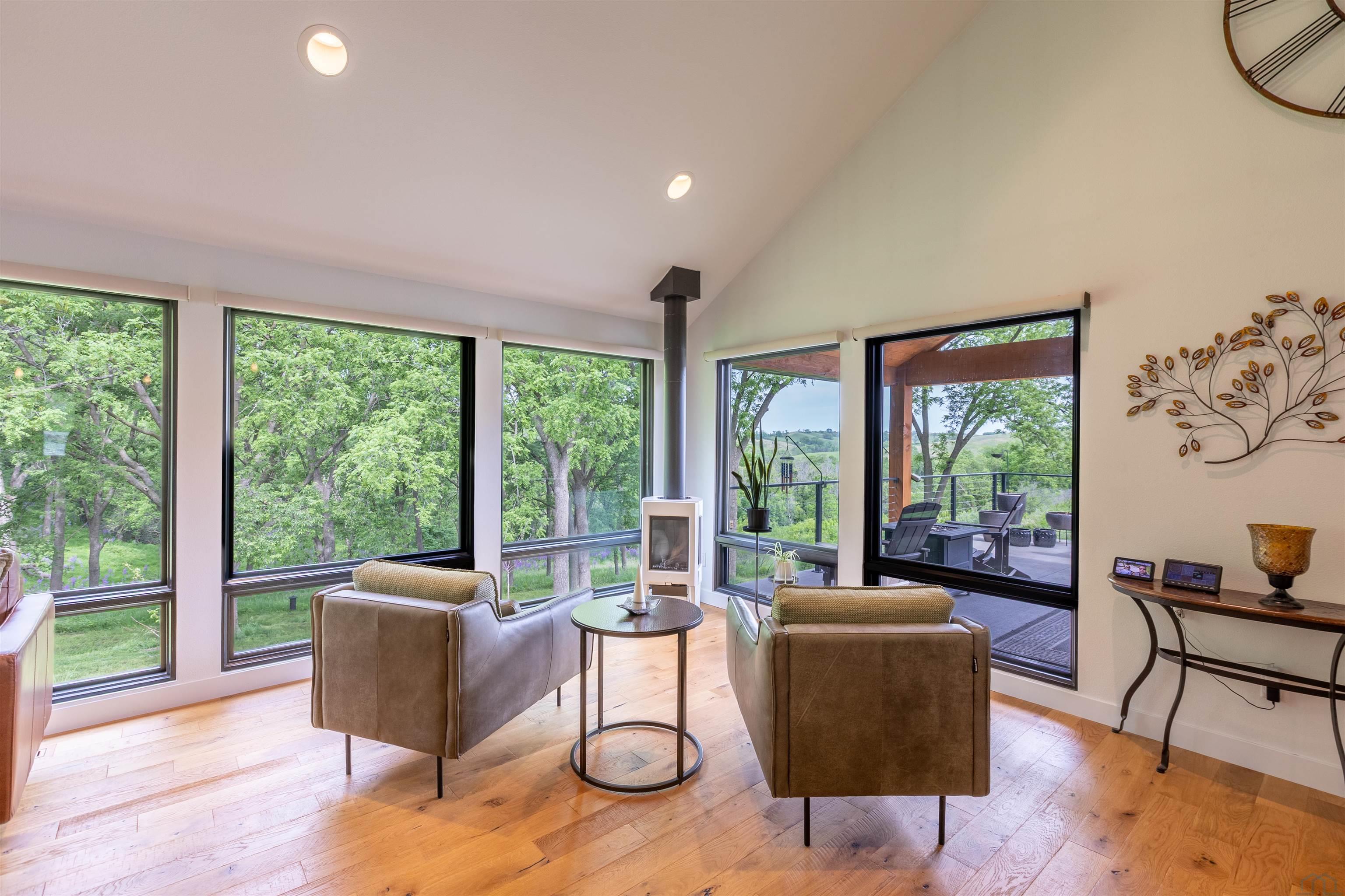 Sioux City, Iowa, 51108, United States, 4 Bedrooms Bedrooms, ,3 BathroomsBathrooms,Residential,For Sale,2048927