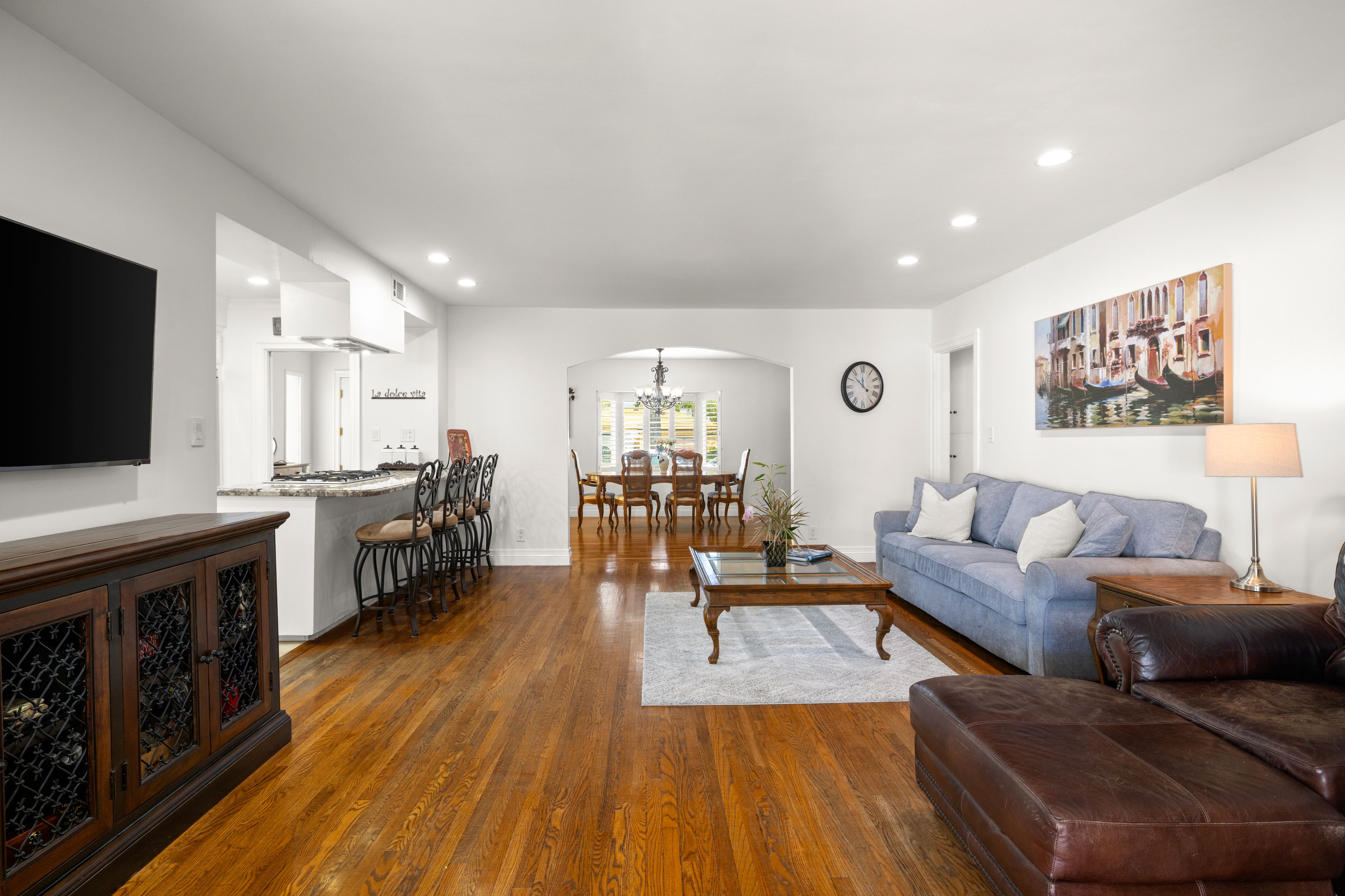  17630 Kittridge Street - 物件實景