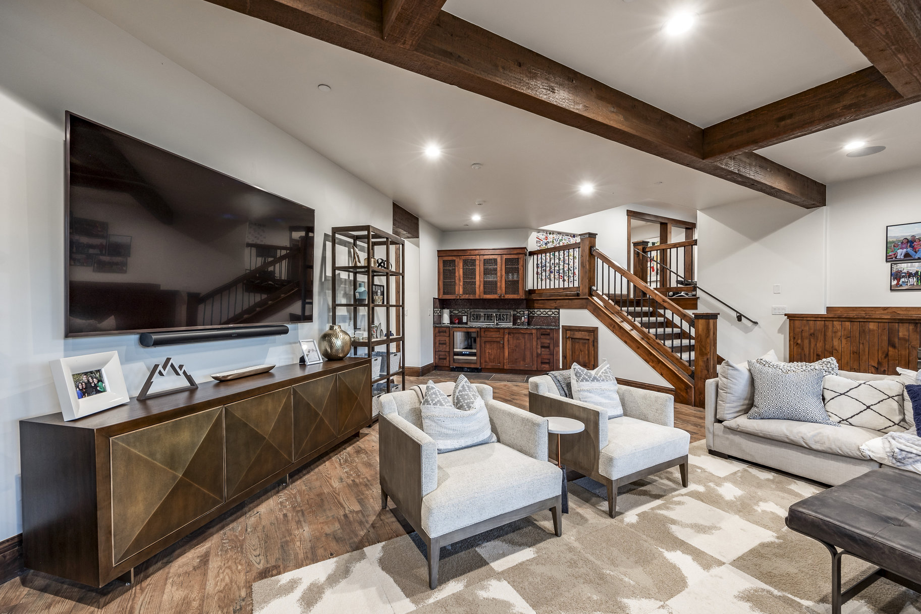  Rare Park Meadows Retreat with Creekside Setting and Expansive Ski Resort Views - 物件實景