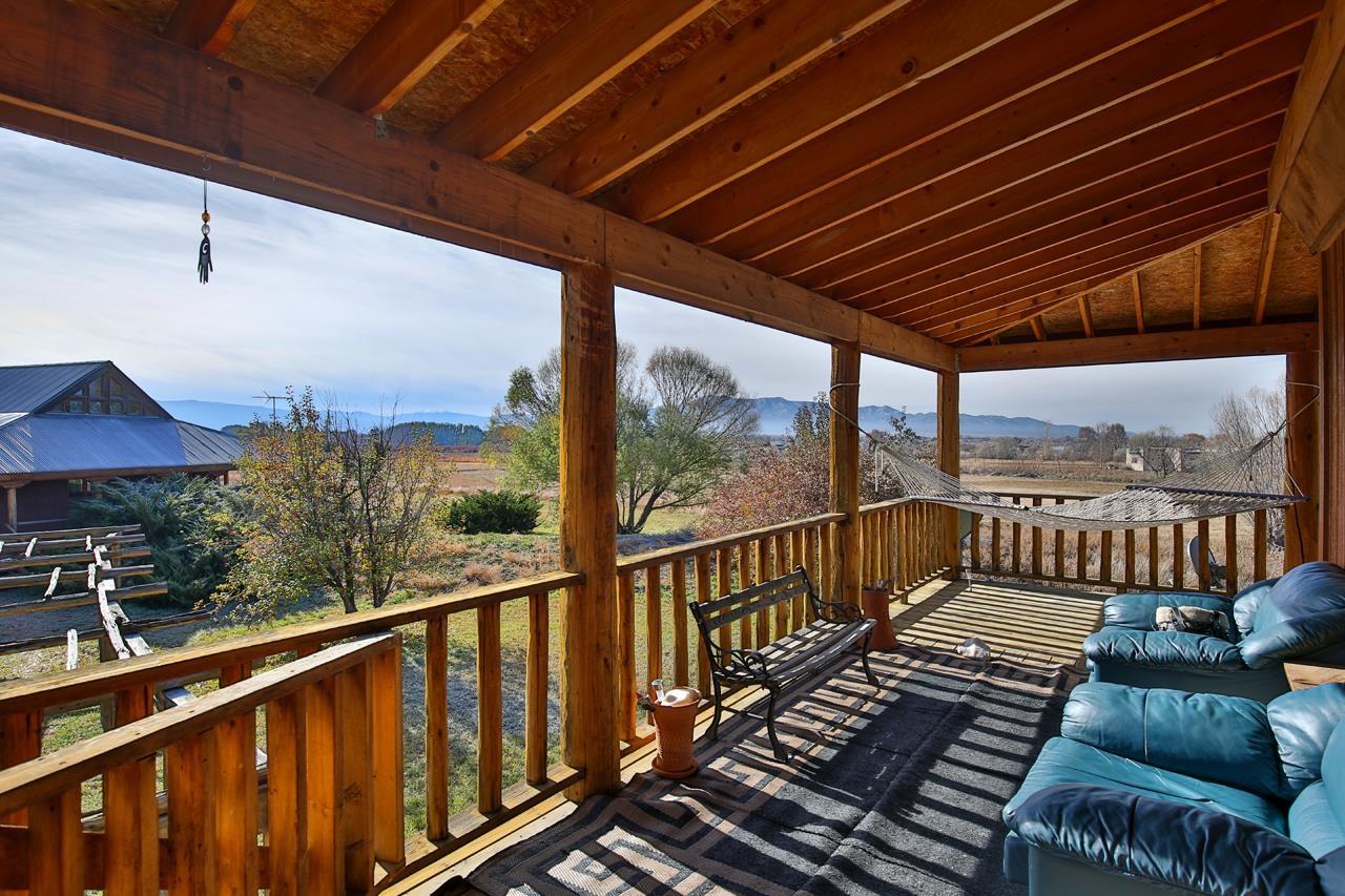 Taos, New Mexico, 87571, United States, 5 Bedrooms Bedrooms, ,5 BathroomsBathrooms,Residential,For Sale,1850359
