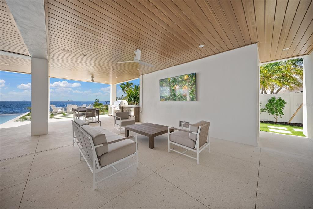 Holmes Beach, Florida, 34217, United States, 5 Bedrooms Bedrooms, ,8 BathroomsBathrooms,Residential,For Sale,1759059