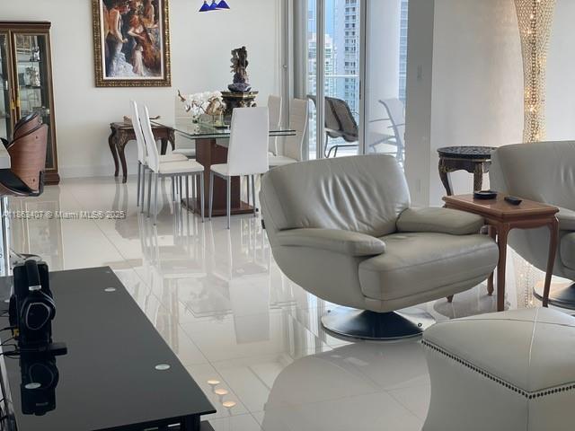 Aventura, Florida, 33180, United States, 2 Bedrooms Bedrooms, ,2 BathroomsBathrooms,Residential,For Sale,1926064