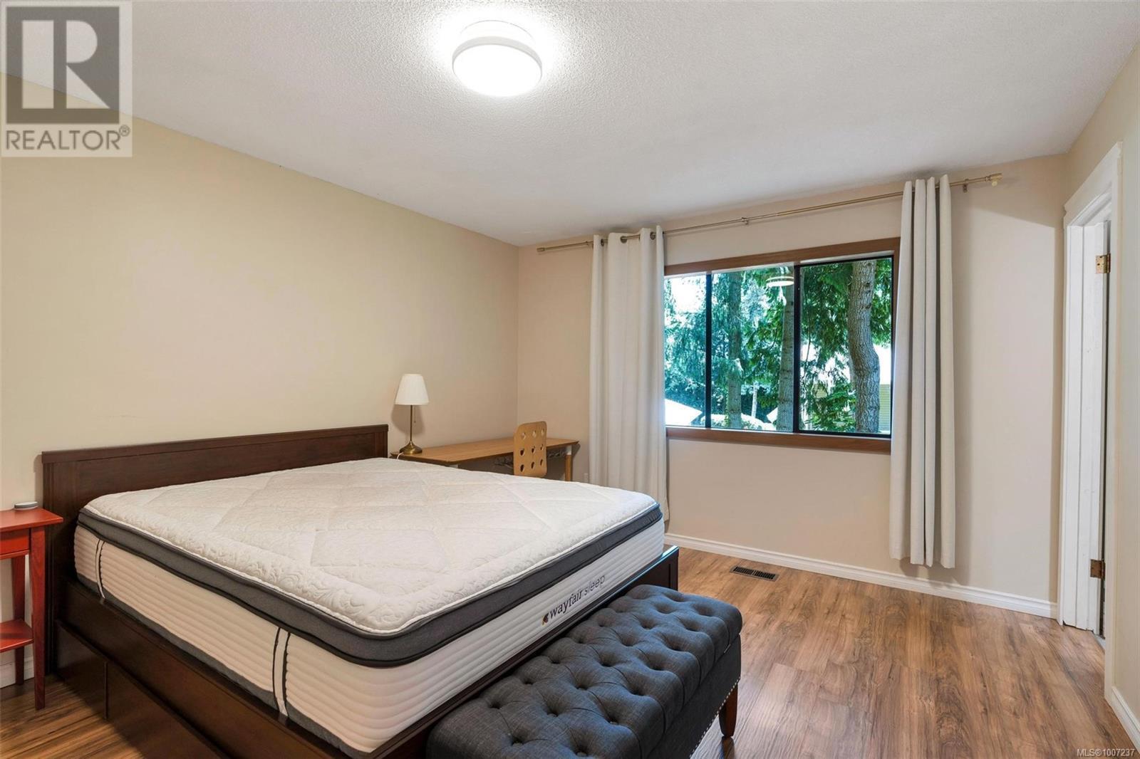 SAANICH, British Columbia, V8Y 1A9, CA, 4 Bedrooms Bedrooms, ,3 BathroomsBathrooms,Residential,For Sale,1901029