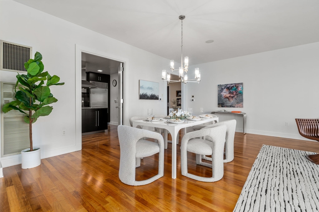 Boston, Massachusetts, 02210, United States, 3 Bedrooms Bedrooms, ,4 BathroomsBathrooms,Residential,For Sale,1821296