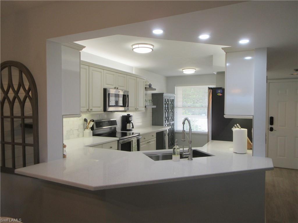 300 Horse Creek Dr, Unit # 202, Naples, Florida, 34110, United States, 2 Bedrooms Bedrooms, ,2 BathroomsBathrooms,Residential,For Sale,300 Horse Creek Dr, Unit # 202,1664045