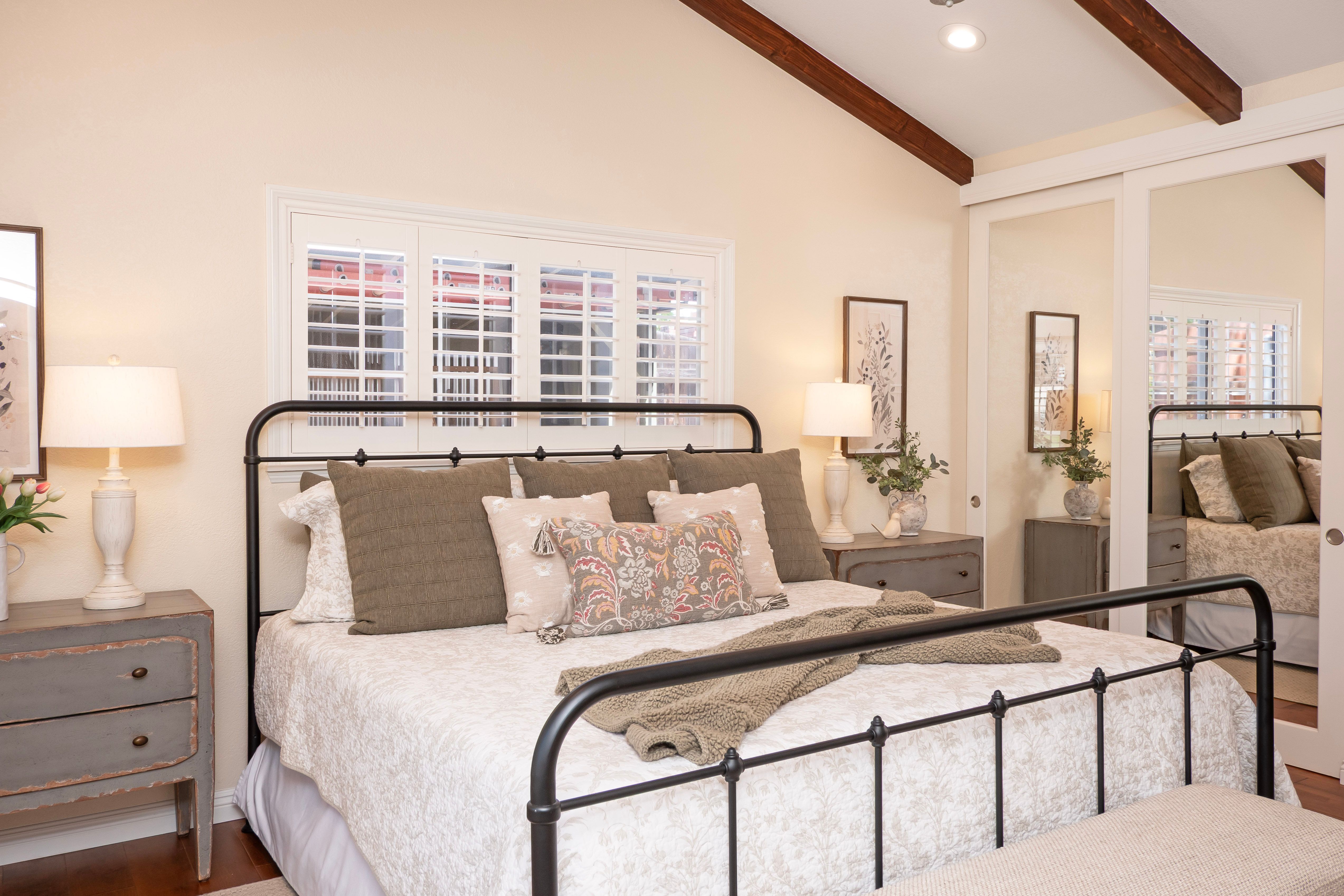  2372 Shadow Hill Drive, Riverside, CA 92506 - 物件實景